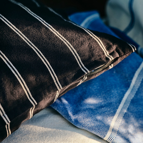 SOLUPPGÅNG, cushion cover. 2 of 3 open dialog