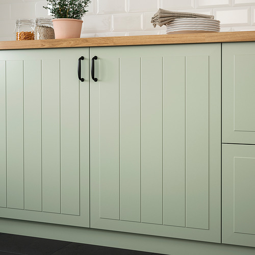 Mueble de cocina moderno con paneles ranurados de color verde claro. Las puertas se limpian fácilmente y se pueden montar a la izquierda o a la derecha.