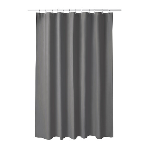 Cortina de baño gris, marca LUDDHAGTORN, fabricada en plástico eva, diseño sencillo, cuelga recta.