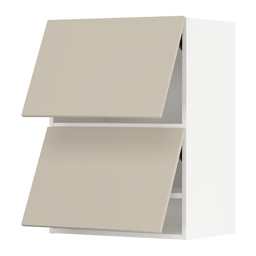 Dos armarios de cocina METOD beige. Diseño moderno y elegante con superficies planas y tapas en ángulo.