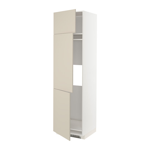 Un mueble de cocina METOD blanco alto con puertas beige, tres estantes y una configuración ventilada.