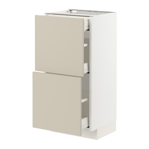 Mueble de cocina METOD beige con dos cajones y un armario. Diseño moderno y minimalista. Marco blanco, bordes lisos.