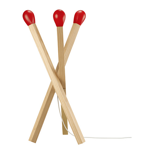 Lámpara STRÅLA, roja, madera diseño de cerilla, regulable, pino natural.