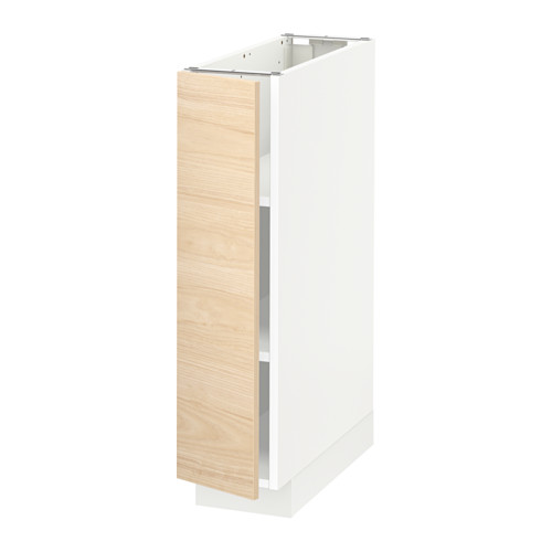 Un mueble de cocina vertical blanco con una puerta con motivos de madera de fresno claro. Tiene un diseño elegante y moderno con una sola puerta y estantes ajustables en el interior.