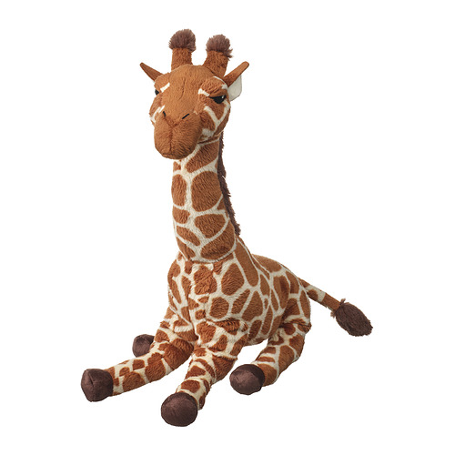 Peluche de jirafa, marrón y blanco, sentado, suave, material reciclado.