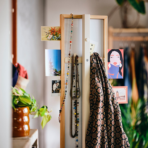 KOMPISHÄNG, floor mirror. 3 of 5 open dialog