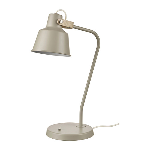 Una lámpara de escritorio de metal beige llamada SJÖMAKT con cuello ajustable y base redonda, que evoca un aspecto vintage.