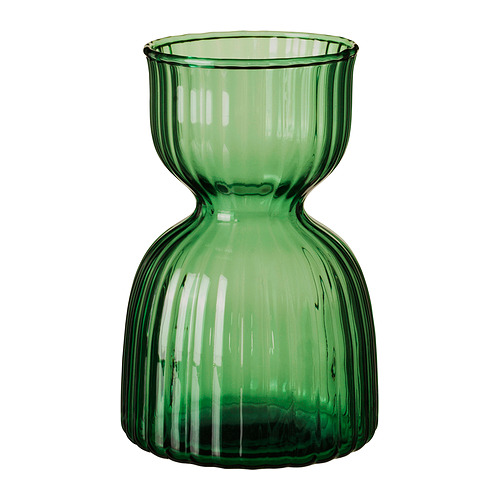 Jarrón de vidrio con rayas verdes. Forma parte de la colección VINTERFINT.