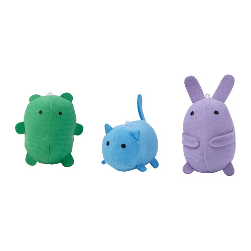 Tres coloridos animales de peluche en verde, azul y morado. Cuerpos suaves y redondos con sencillez perfectos para los niños. Fabricado con materiales reciclados.