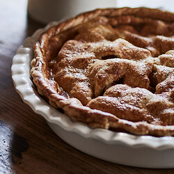 HÖSTAGILLE pie plate