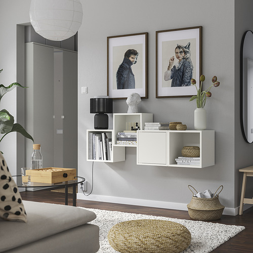 Unidad de almacenamiento de pared blanca baja; Decora la sala de estar.