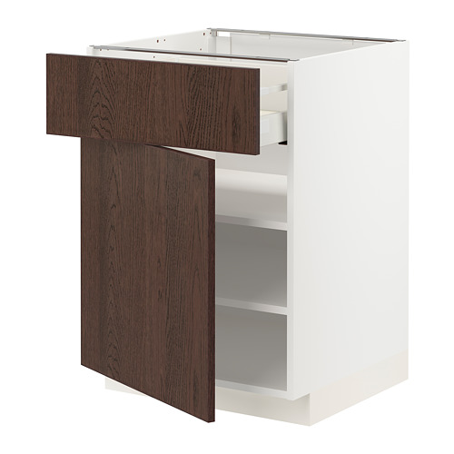 Mueble de cocina METOD blanco con cajones y puerta sinarp marrón oscuro, frente abierto.