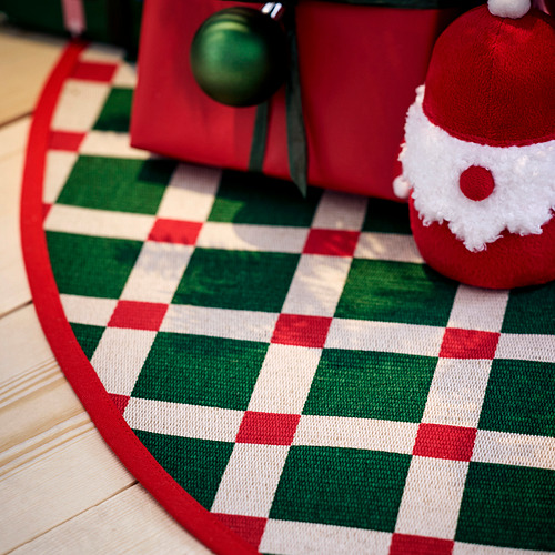 VINTERFINT, tree skirt. 2 of 3 open dialog