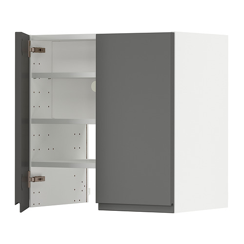 Moderno mueble de cocina gris con estantes ajustables, bisagras metálicas.