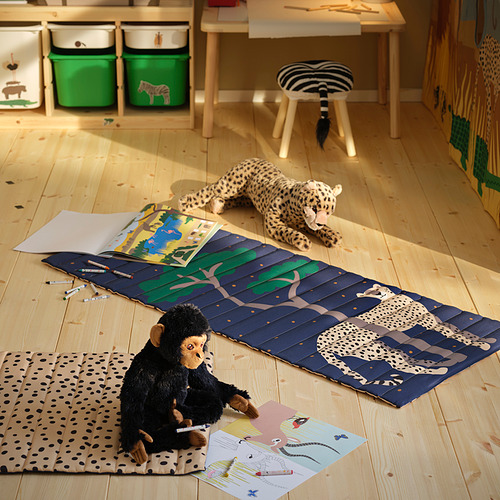 Alfombra de juego de sabana azul con juguetes de monos y cebras, apta para niños.
