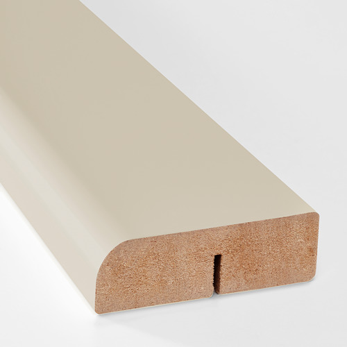 Molduras de cocina beige lisas, diseño moderno, líneas limpias.