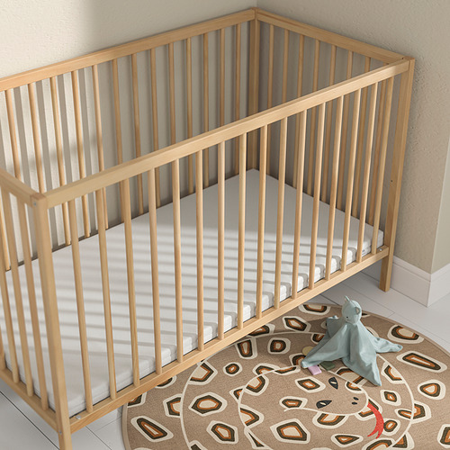 Colchón de espuma para bebés PLUTTIG, beige claro, rectangular, se adapta perfectamente a la cama de esquina, suave y seguro, alfombra y juguete a juego cerca.