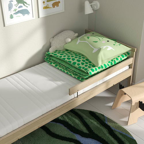 UNDERLIG, foam mattress for junior bed. 2 of 8 open dialog