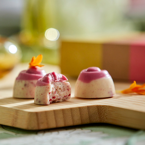 VÅRKÄNSLA, caja con pralinés de chocolate. 3 de 4 open dialog