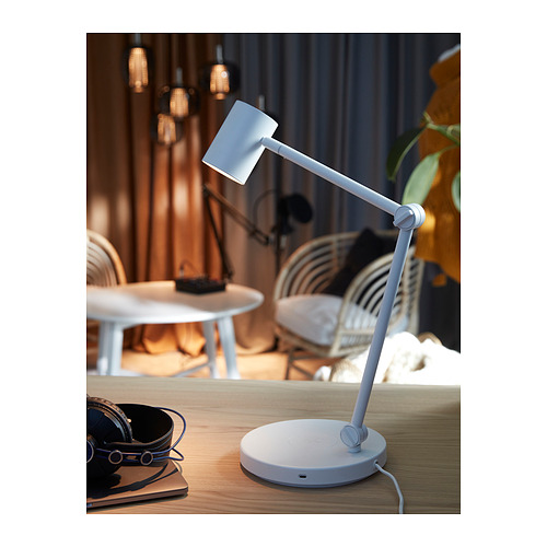 NYMÅNE, work lamp with wireless charging 4 of 10 open dialog