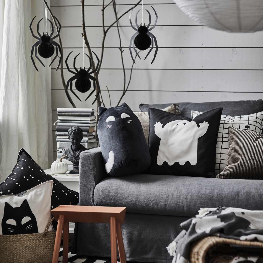KUSTFYR, cushion cover. 5 of 5 open dialog