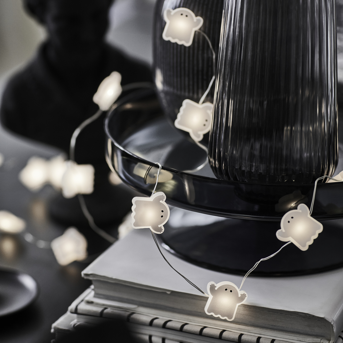KUSTFYR, LED lighting chain with 32 LED lights 2700K. 3 of 3 open dialog