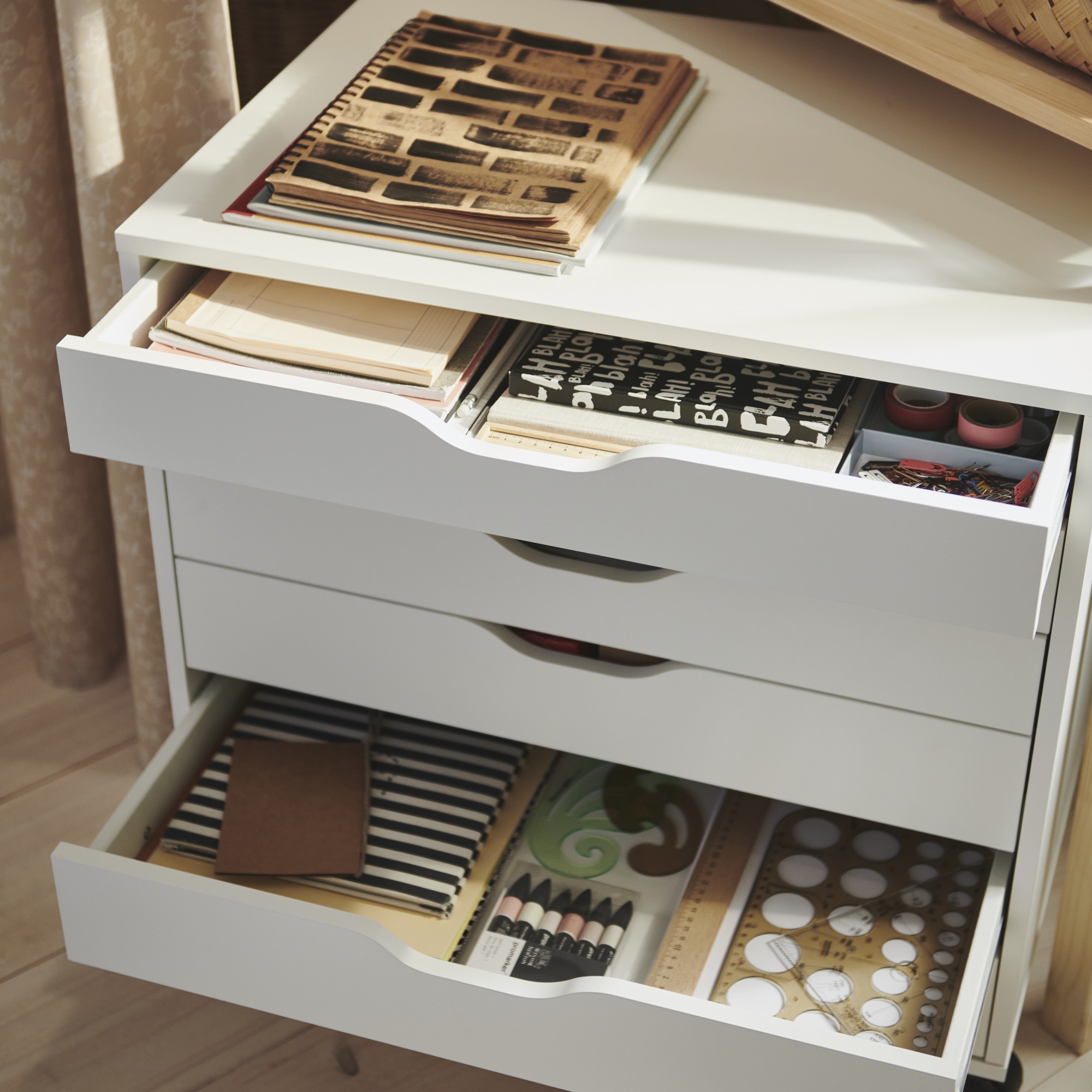 ALEX, drawer unit on casters. 5 of 8 open dialog