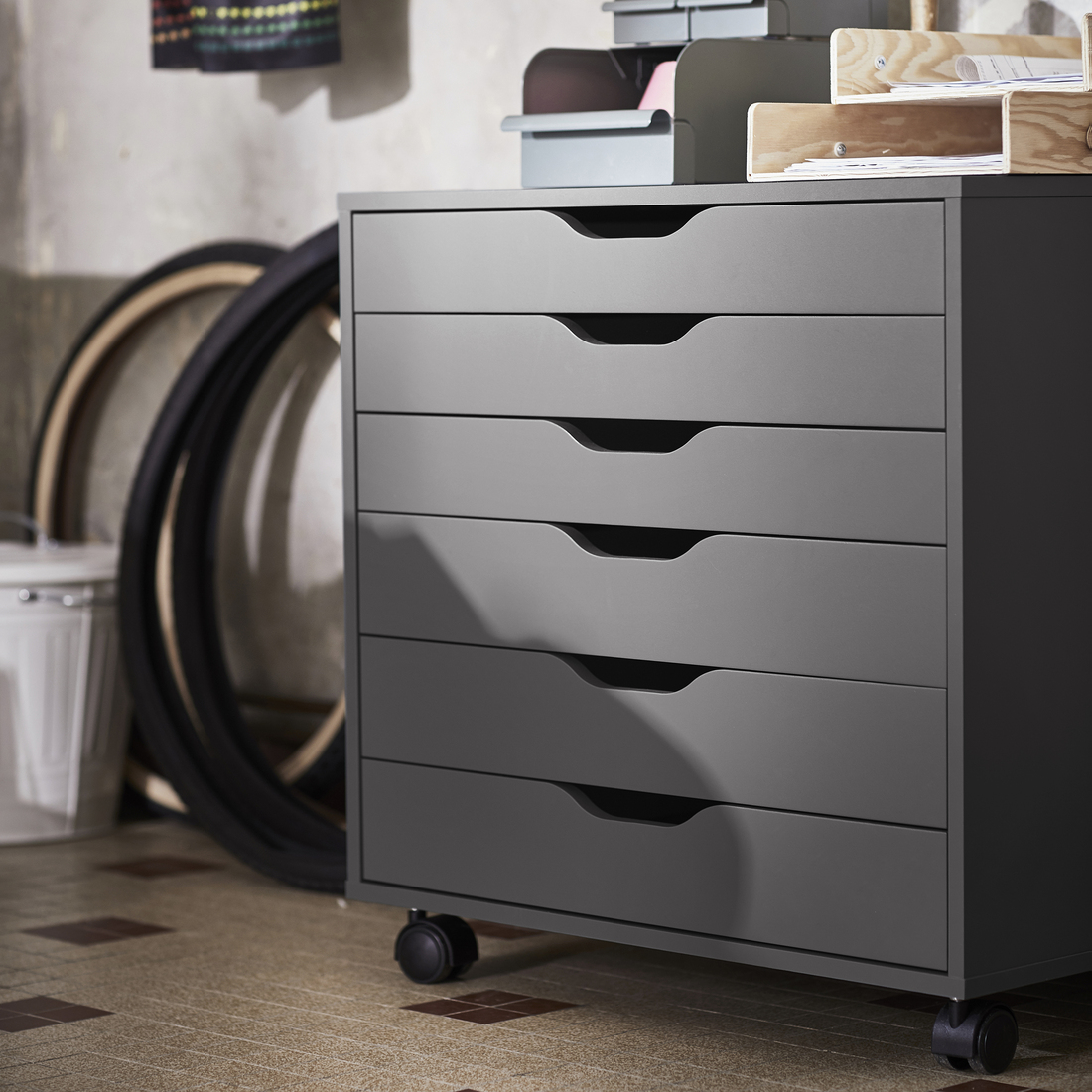 ALEX, drawer unit on casters. 3 of 9 open dialog