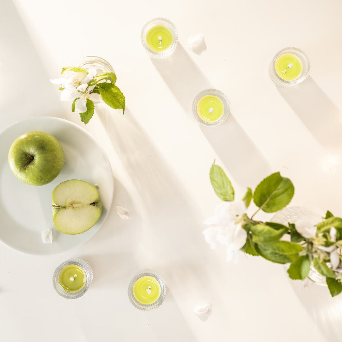 LÖVSKOGSLUND, vela aromática pequeña. 3 de 4 open dialog