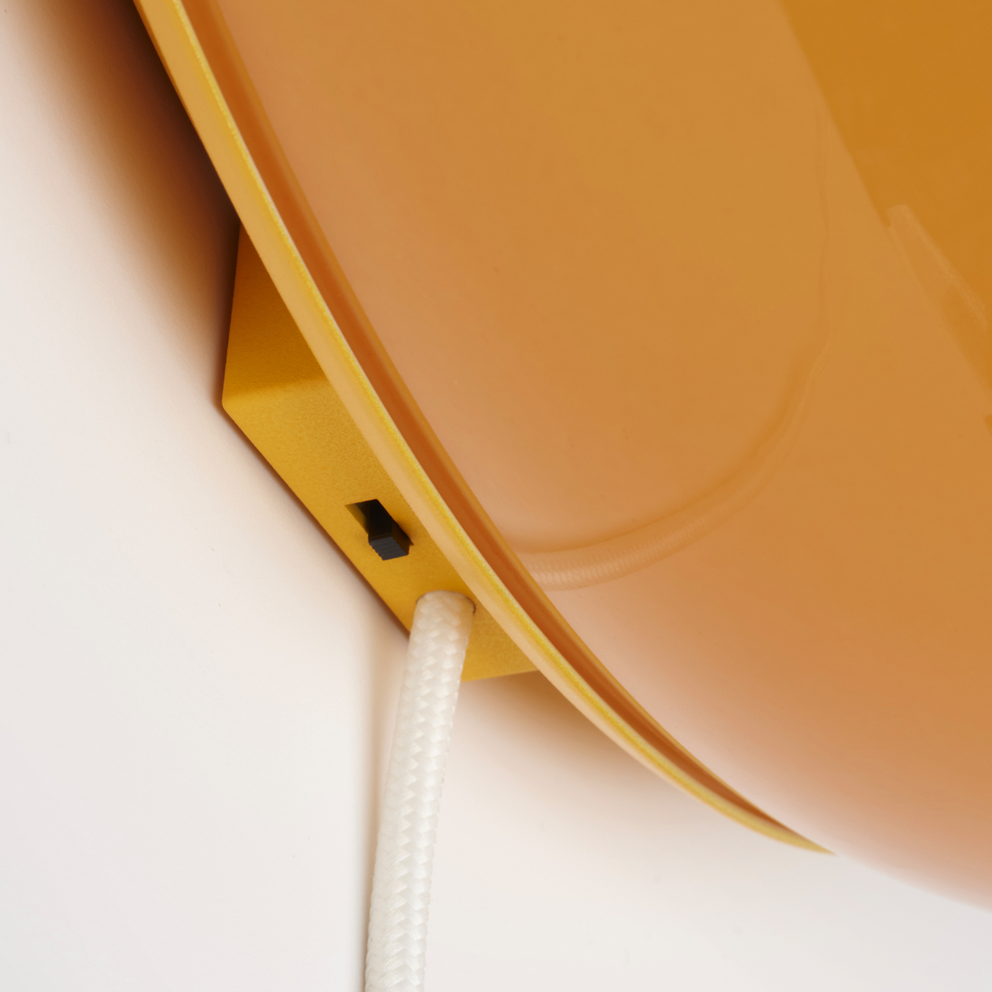 VARMBLIXT, LED table/wall lamp 85 lm 2200K. 4 of 6 open dialog