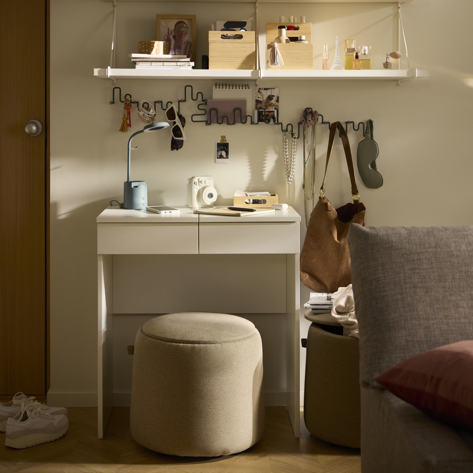 BRIMNES, dressing table. 2 of 5 open dialog