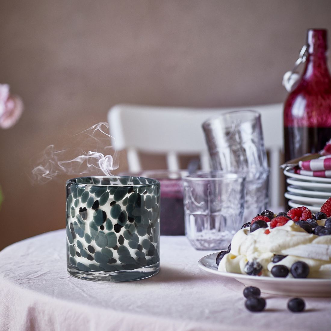 STÖRTSKÖN, scented candle in glass, 2 wicks. 6 of 7 open dialog