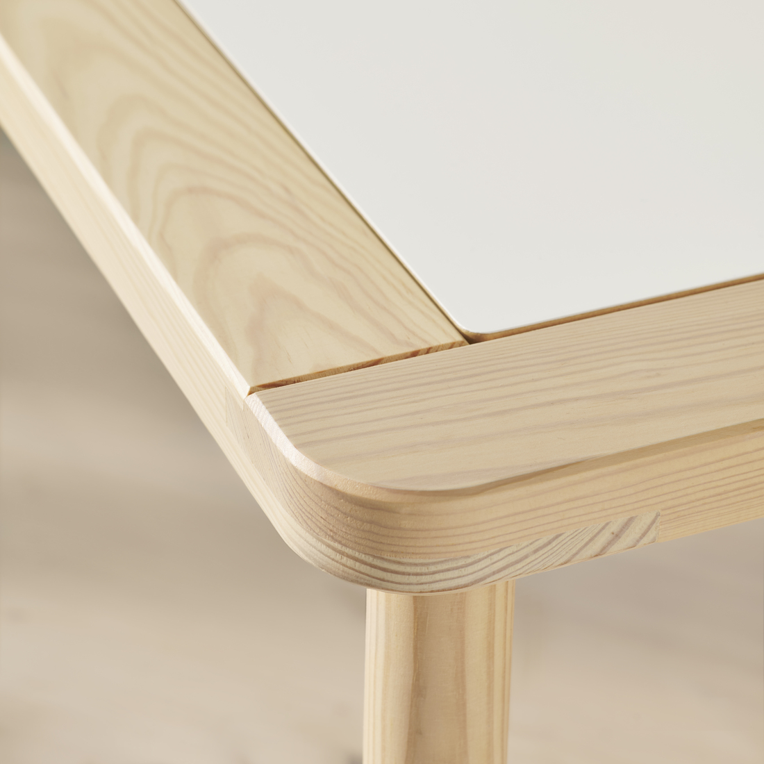 FLISAT, mesa para niños. 6 de 7 open dialog