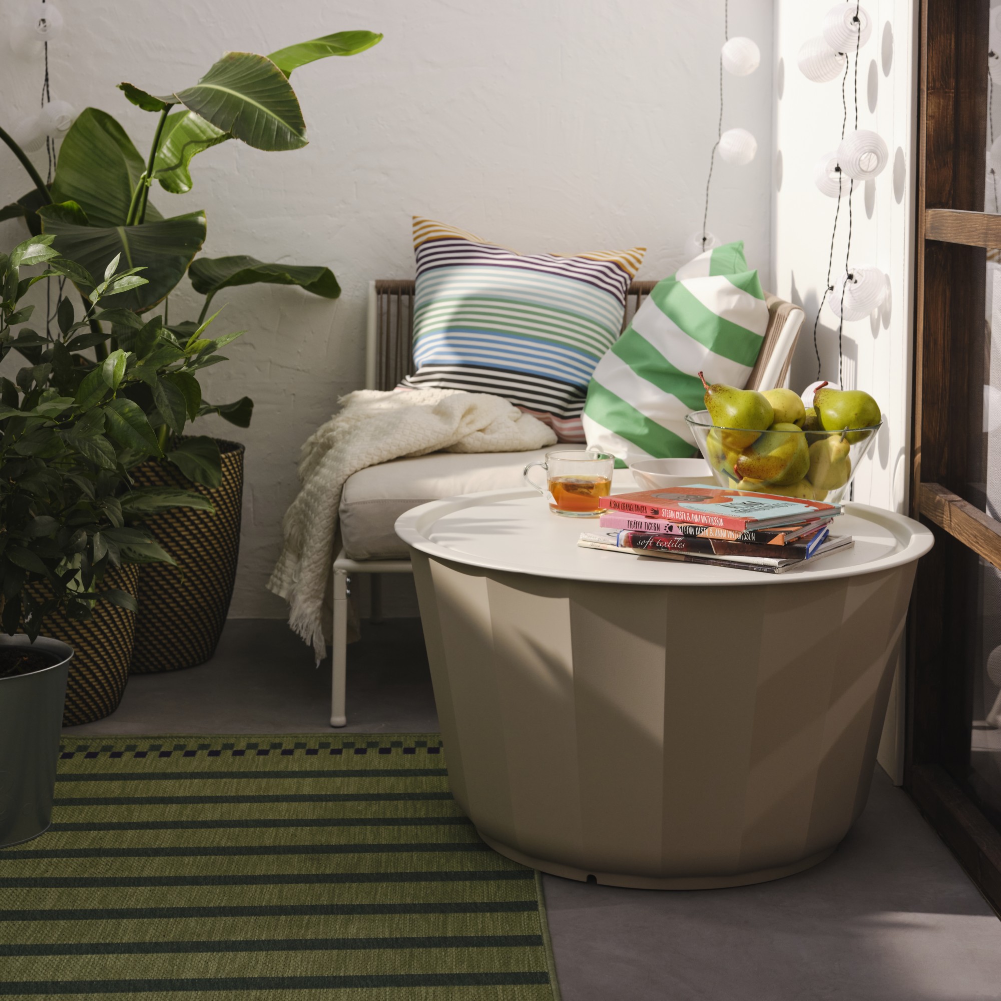 LÅGASKÄR, mesa de centro, exterior. 2 de 5 open dialog