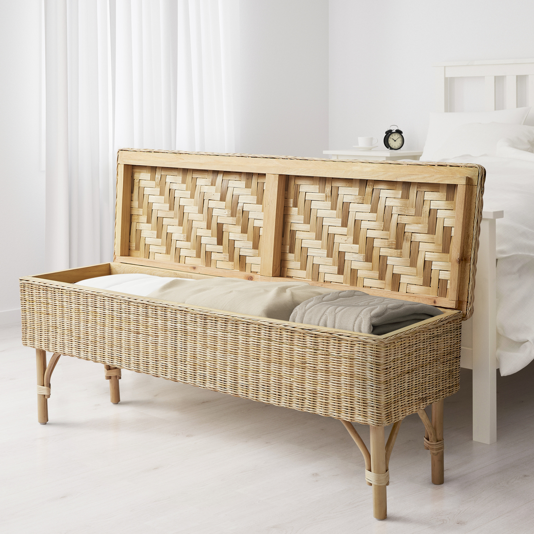 TOLKNING, banco con almacenaje. 2 de 6 open dialog