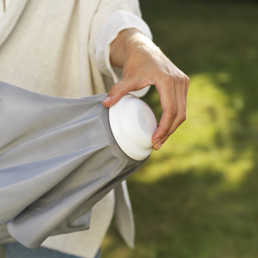 HÖGÖN / IGGÖN, sombrilla con soporte. 5 de 6 open dialog