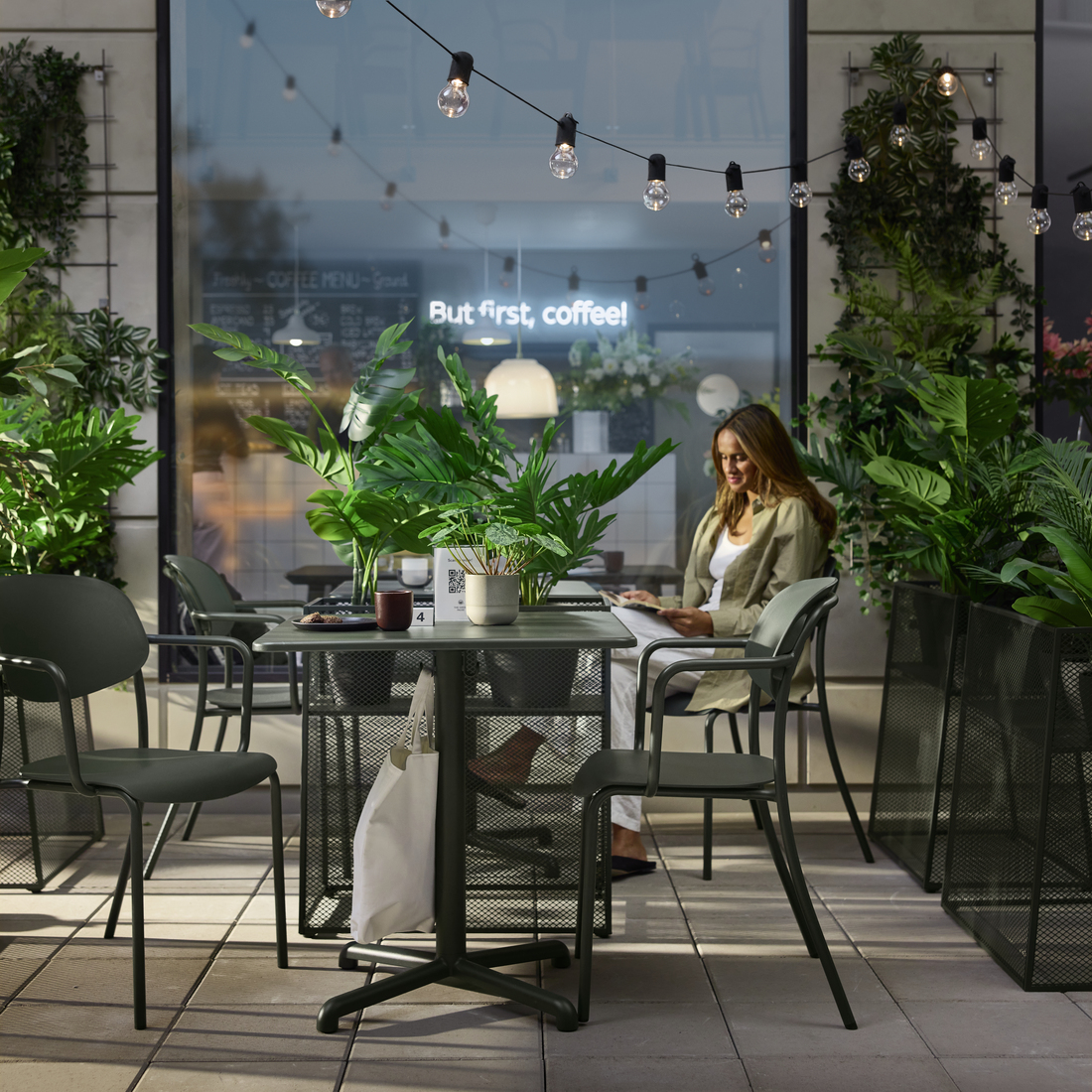 VISINGSÖ, table outdoor. 3 of 7 open dialog