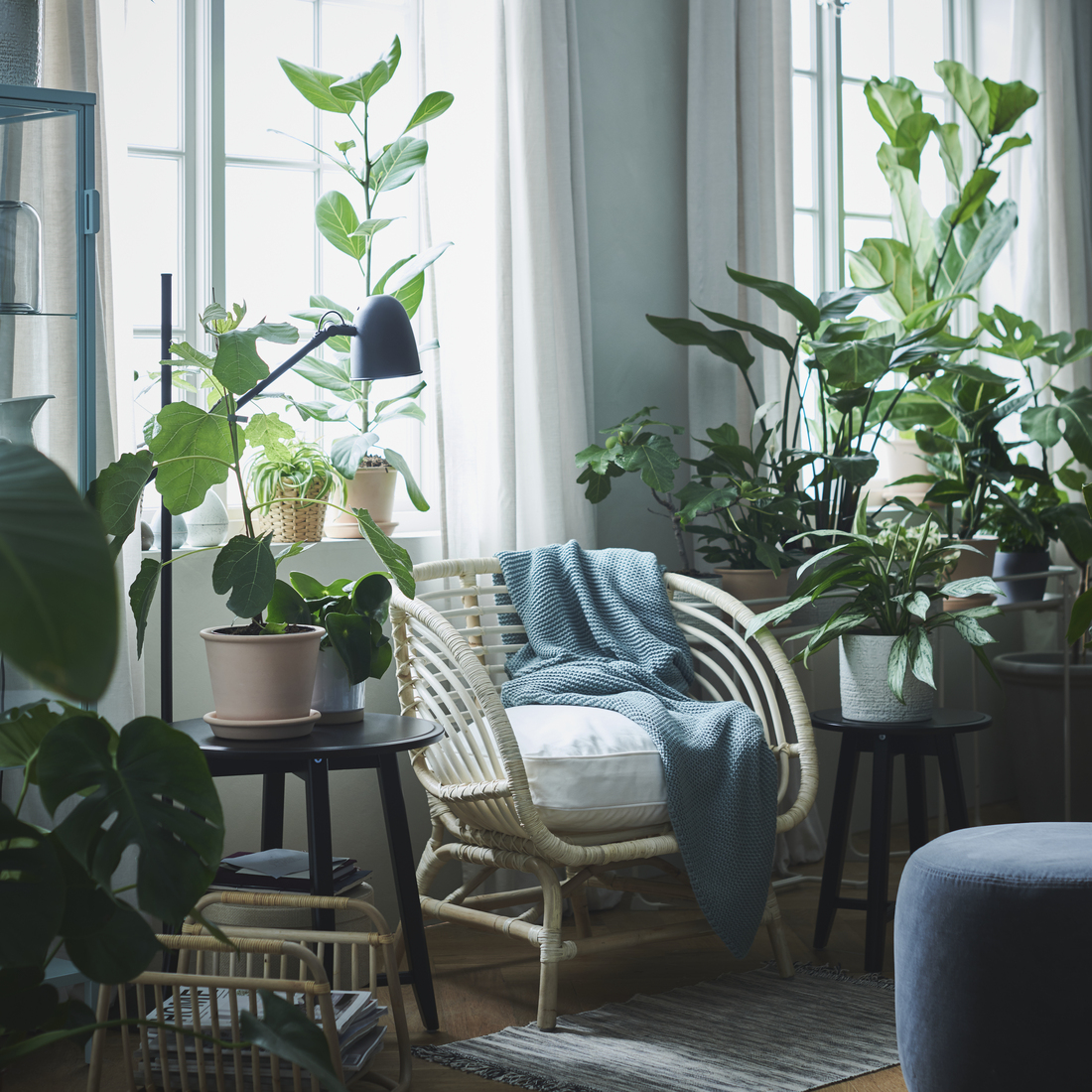 BUSKBO, armchair with cushion. 2 of 7 open dialog