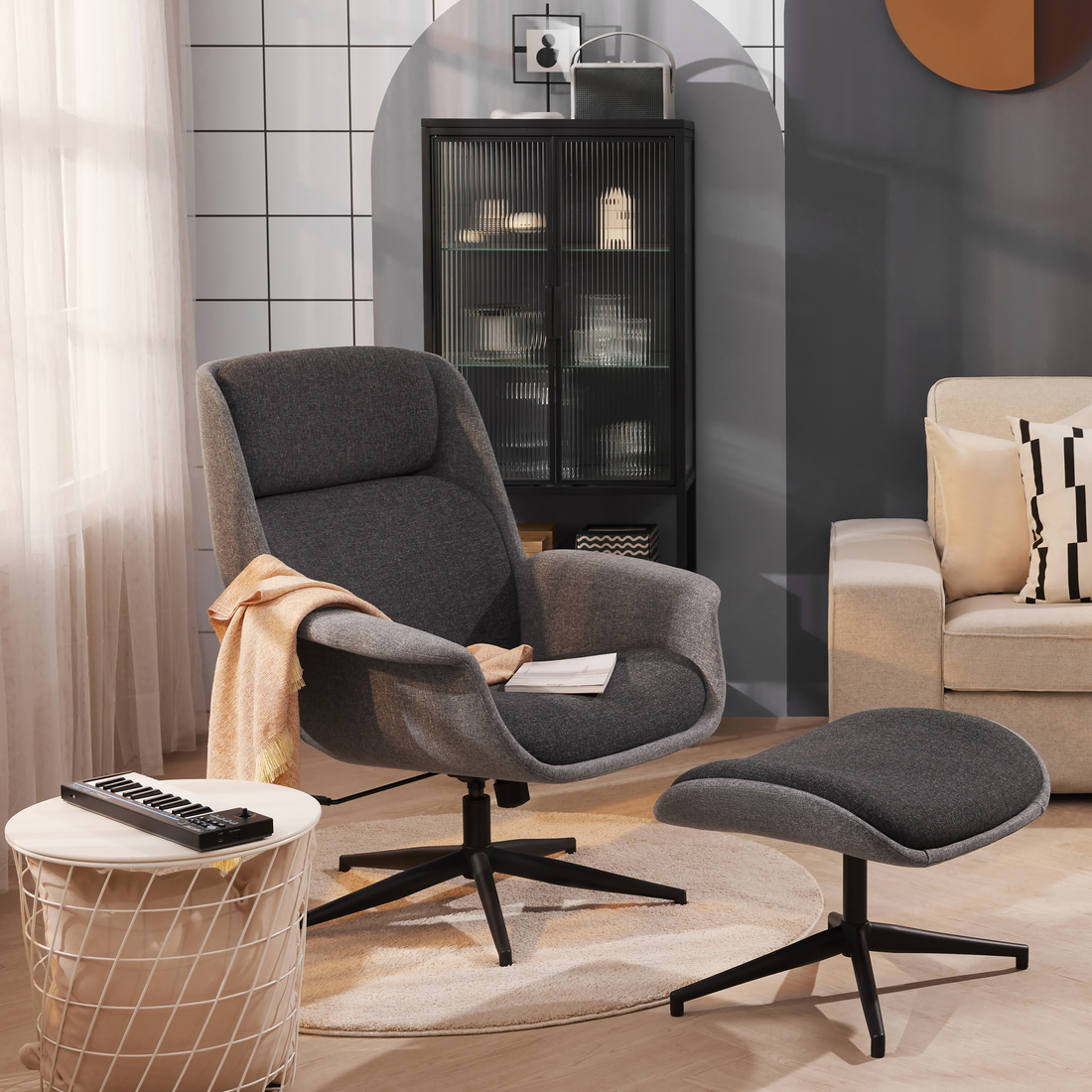 ÄLEBY, reposapiés. 2 de 2 open dialog