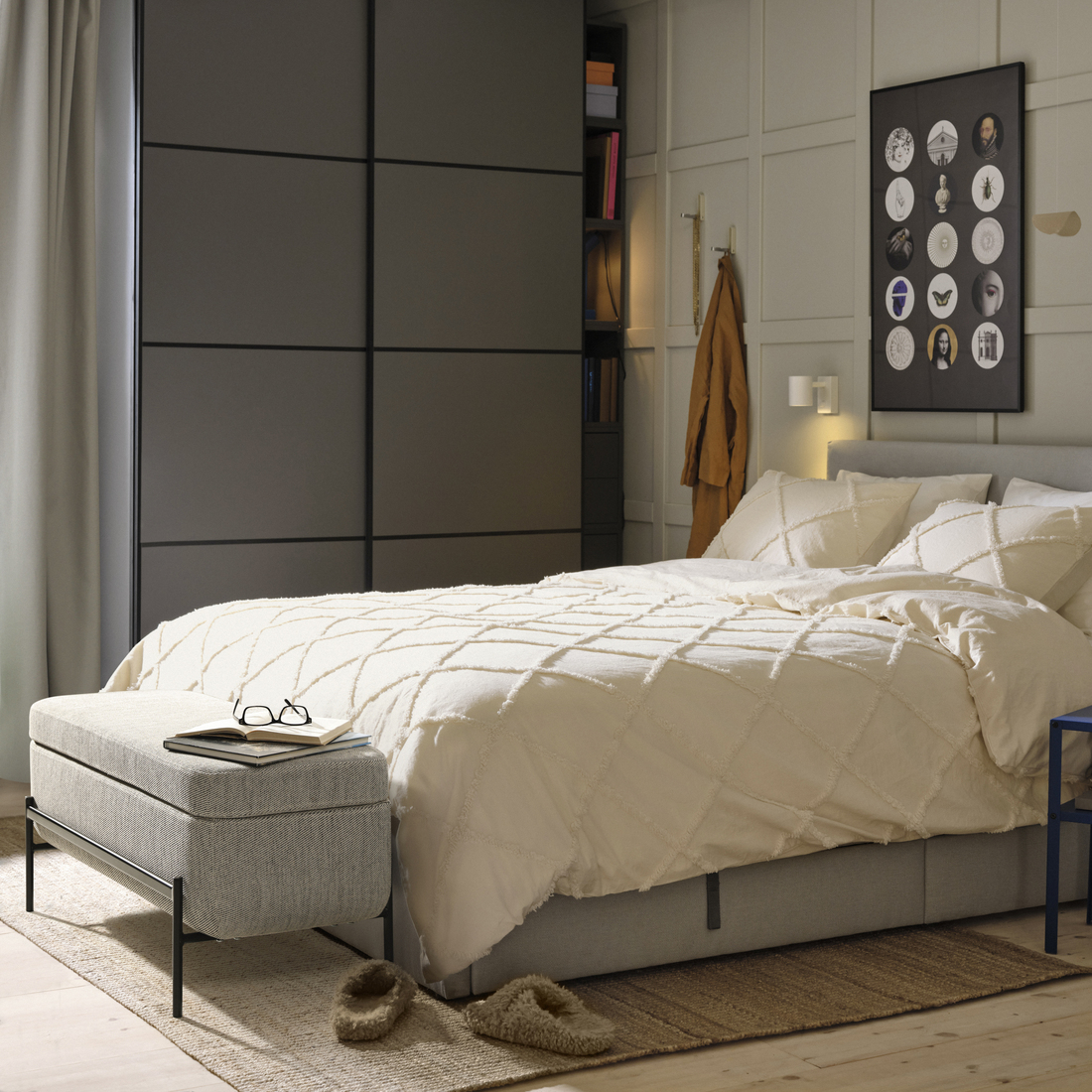 VALTORP, bench with storage. 6 of 6 open dialog