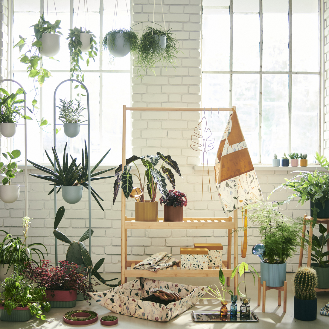 DAKSJUS, plant stand. 3 of 5 open dialog