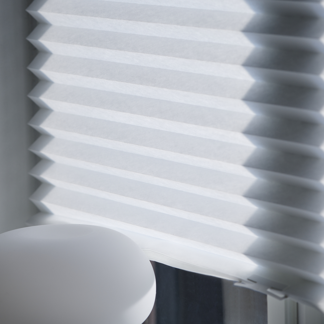 SCHOTTIS, pleated shade. 5 of 5 open dialog