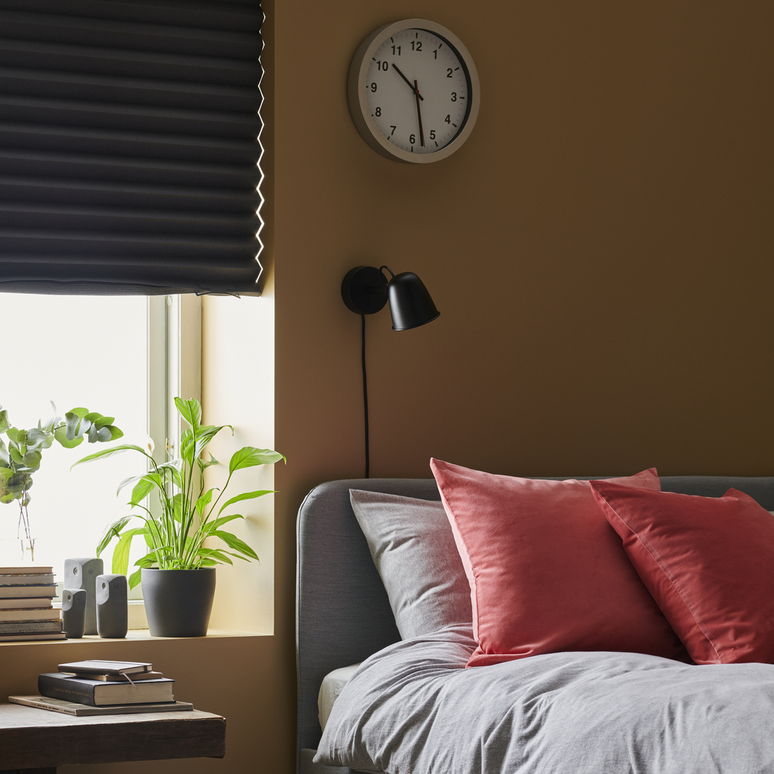 SCHOTTIS, blackout pleated blind. 5 of 9 open dialog