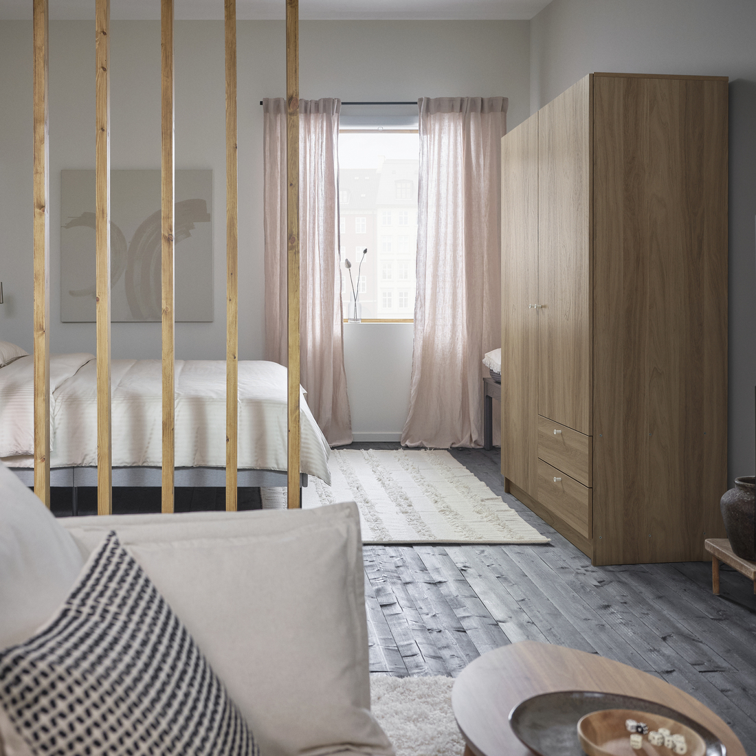 VILHATTEN, armario con puertas y cajones. 3 de 8 open dialog