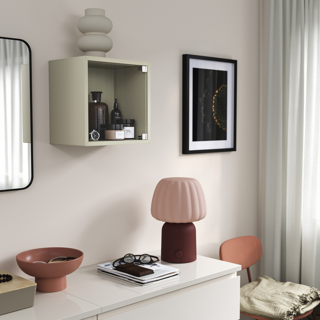 EKET, mueble de almacenaje con puerta de vidrio. 2 de 4 open dialog