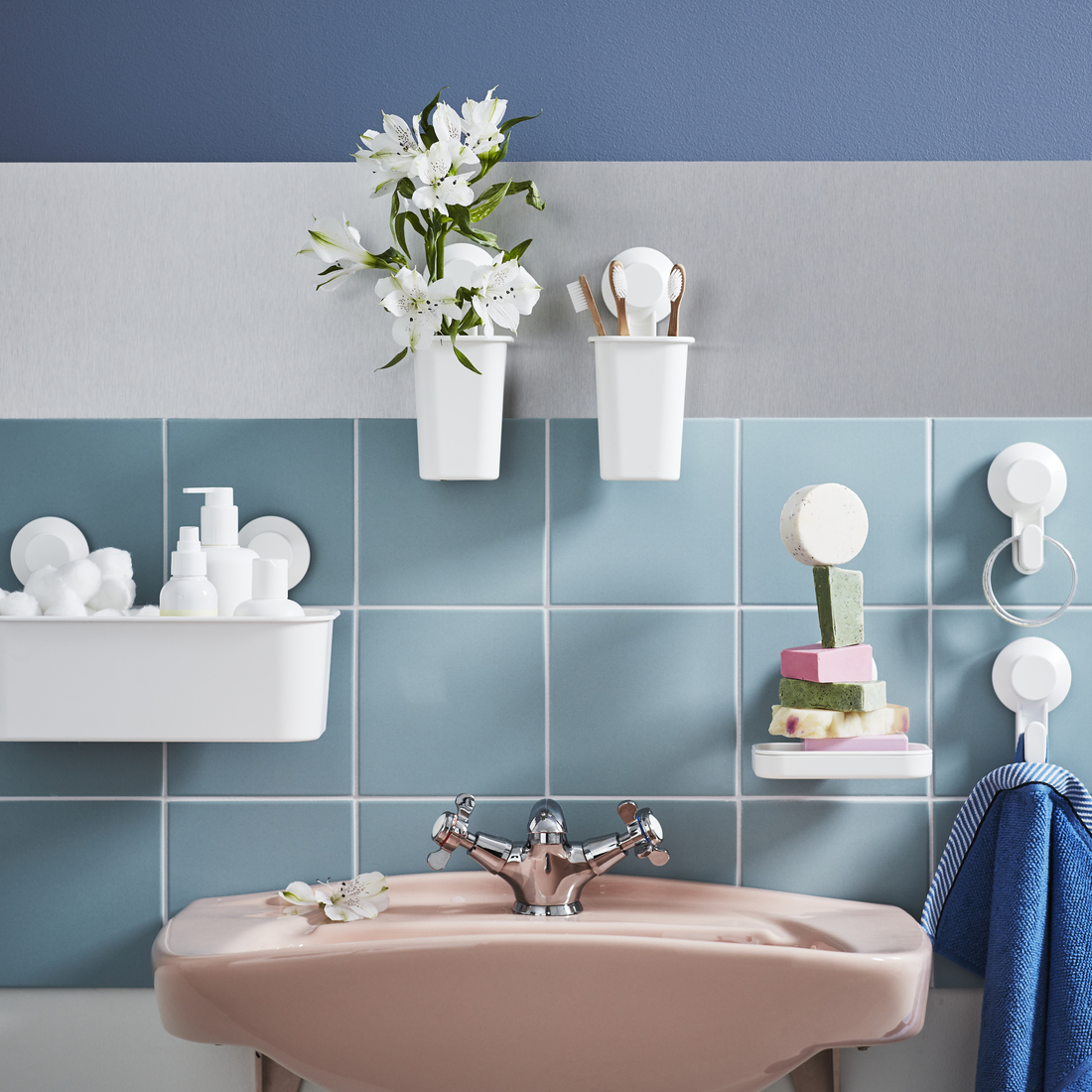 TISKEN, handheld shower holder with suction cup. 9 of 9 open dialog