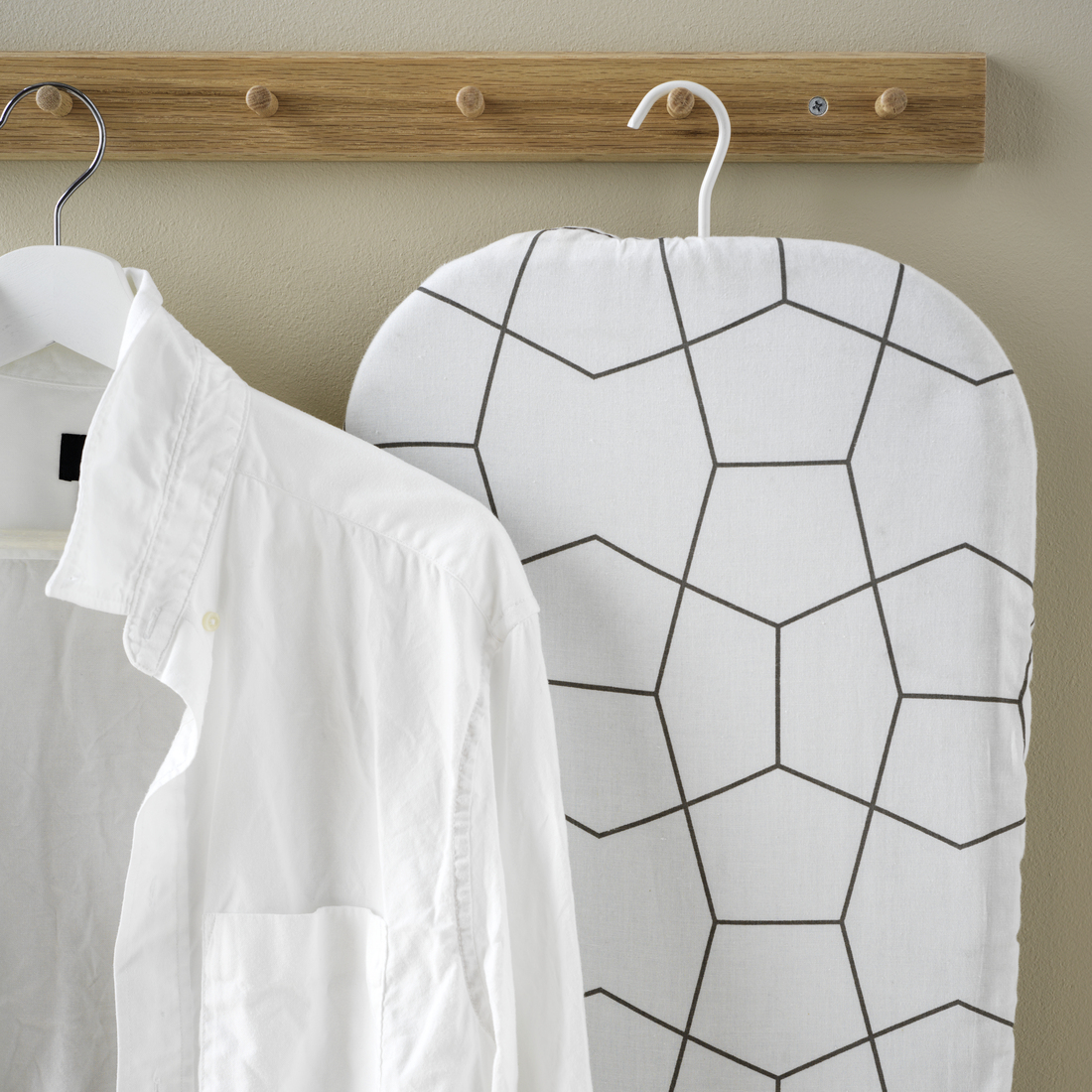 JÄLL, tabla de planchar, mesa. 4 de 4 open dialog