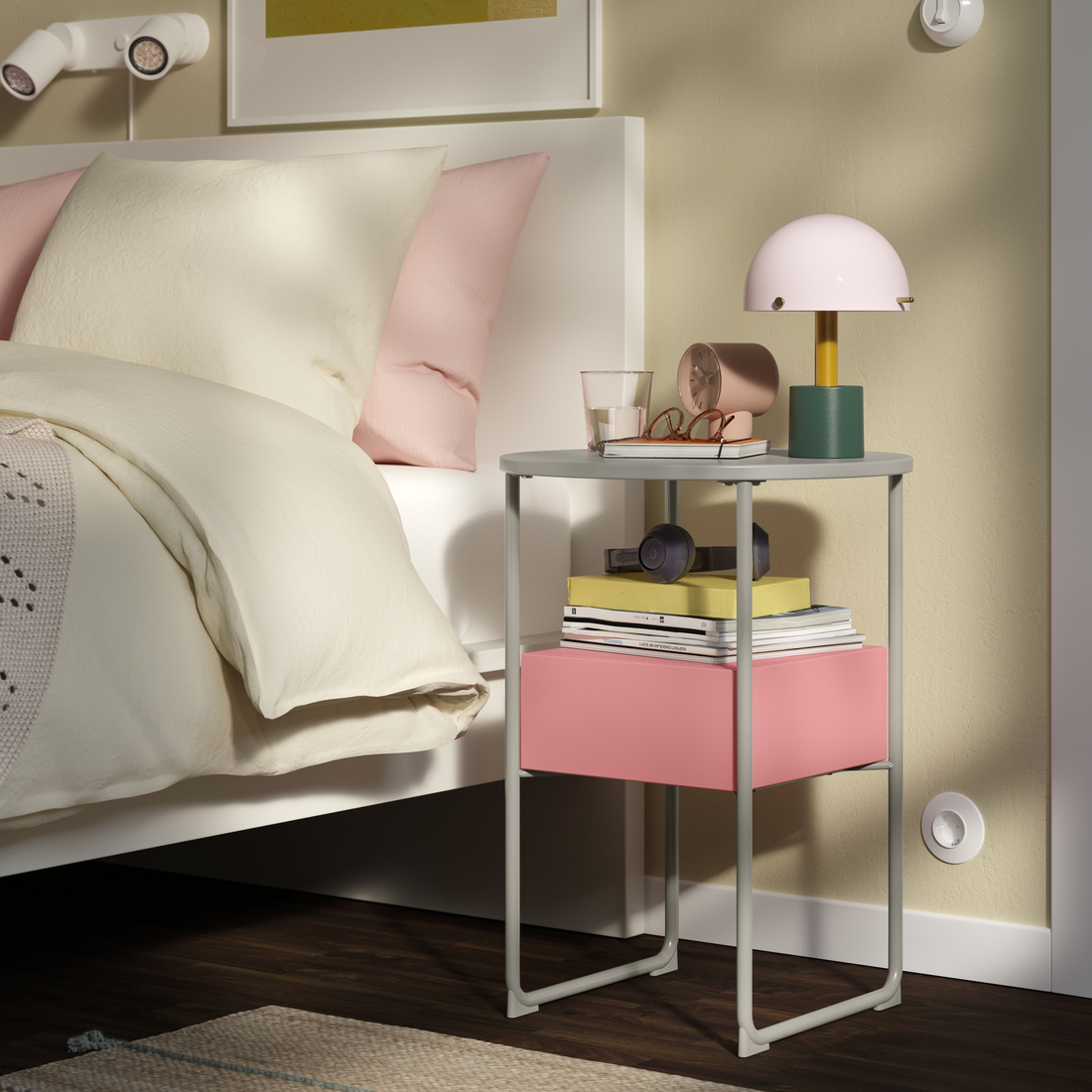 BLANKHÄLLAN, mesita de noche. 3 de 7 open dialog