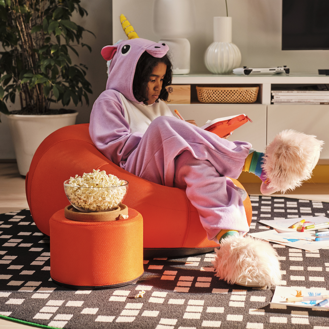 BRÄNNBOLL, sillón gaming inflable. 3 de 6 abrir diálogo