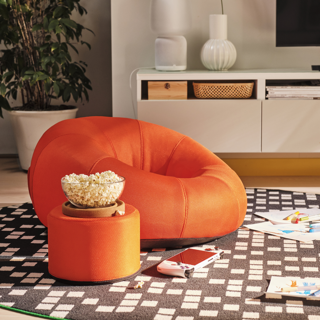 BRÄNNBOLL, sillón gaming inflable. 4 de 6 abrir diálogo